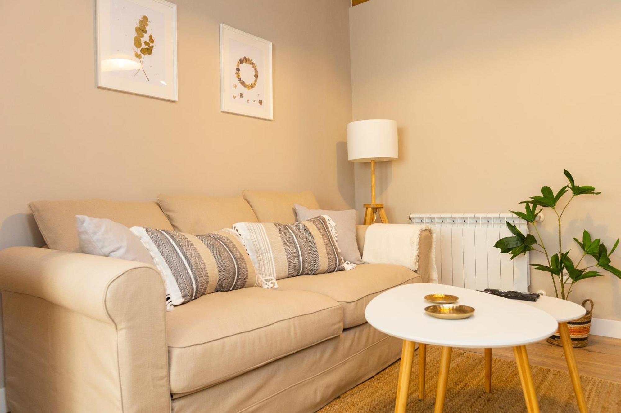 Apartamentos Gurugu Ribadeo Buitenkant foto